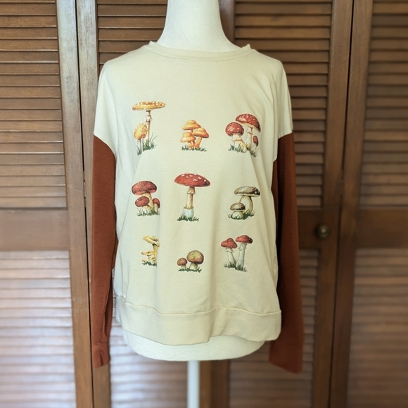 ROMWE Tops - Romwe Mushroom Sweatshirt